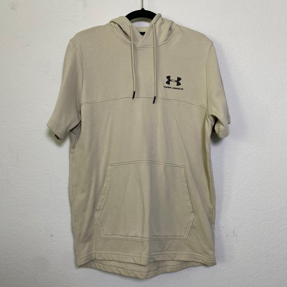 Under Armour Short Sleeve Hoodie Men Medium Beige Pullover Athleisure Streetwear
